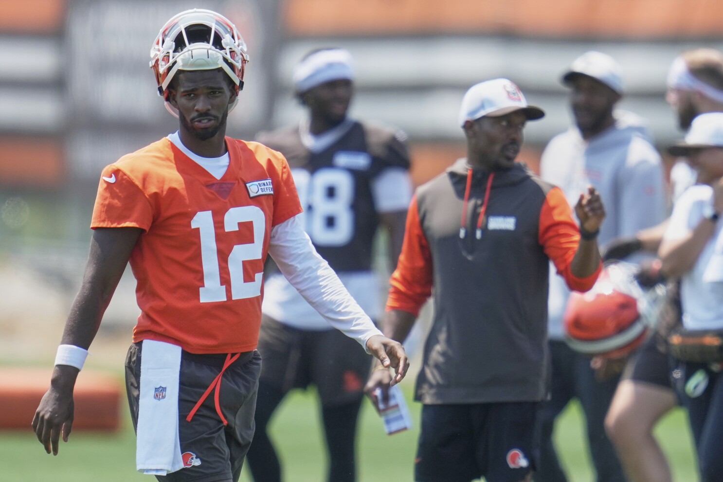 Browns rookie QB Shedeur Sanders ticketed after police say he drove 101 mph in Cleveland suburb