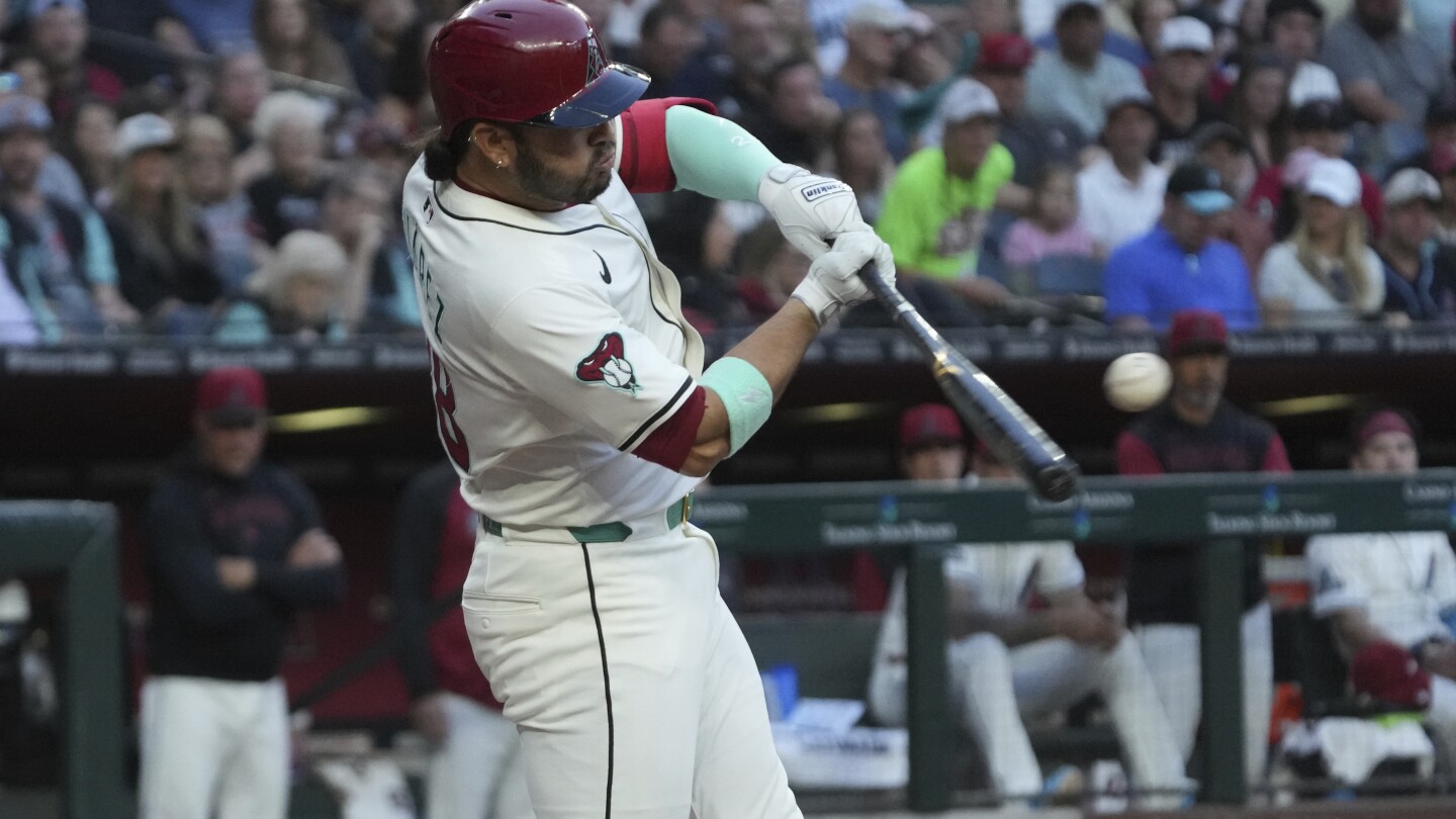 Phoenix AP Аризона Diamondbacks третият основател Eugenio Suárez в първите