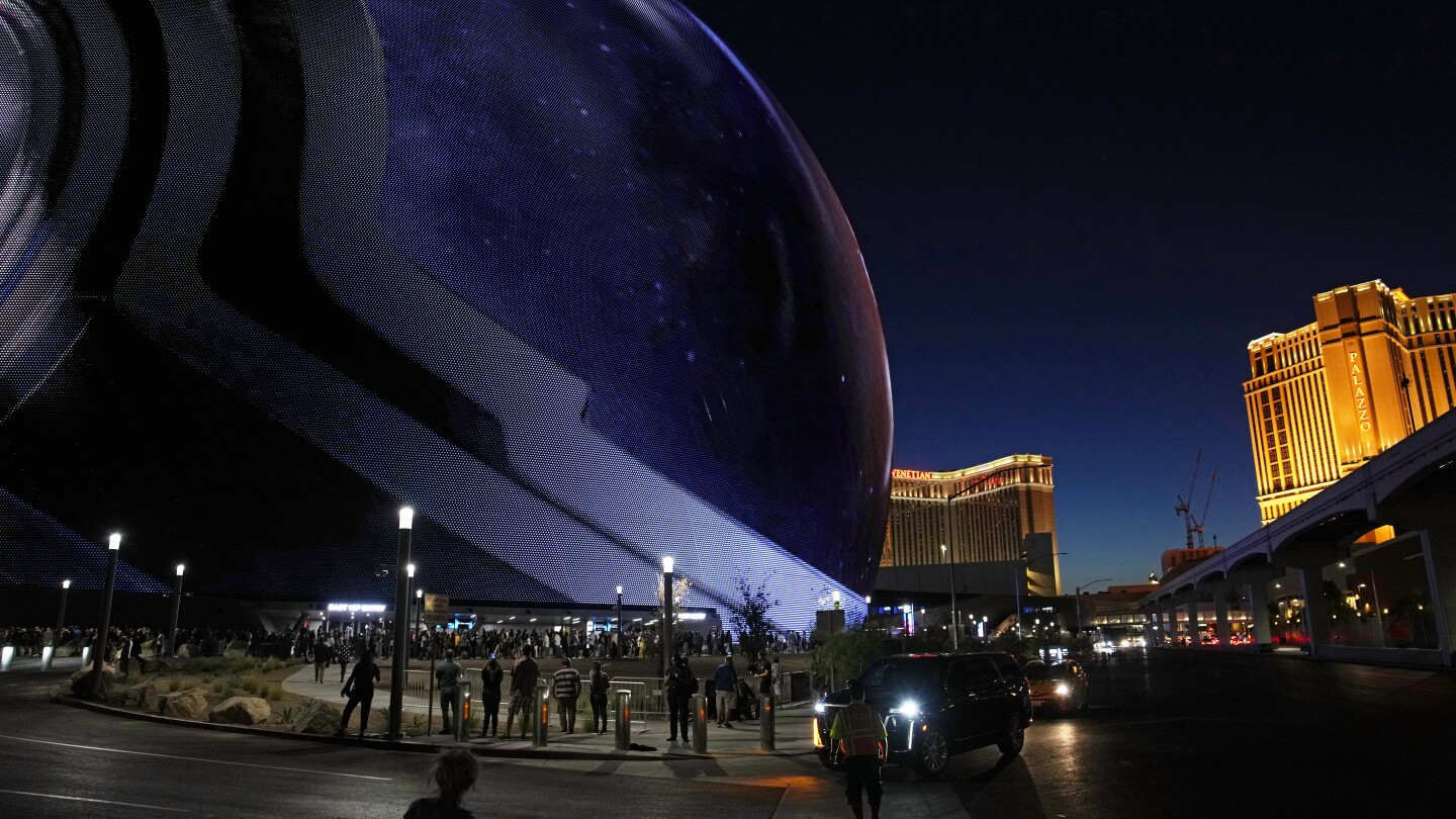 Le concert de U2 utilise des visuels époustouflants pour ouvrir une immense salle Sphere à Las Vegas