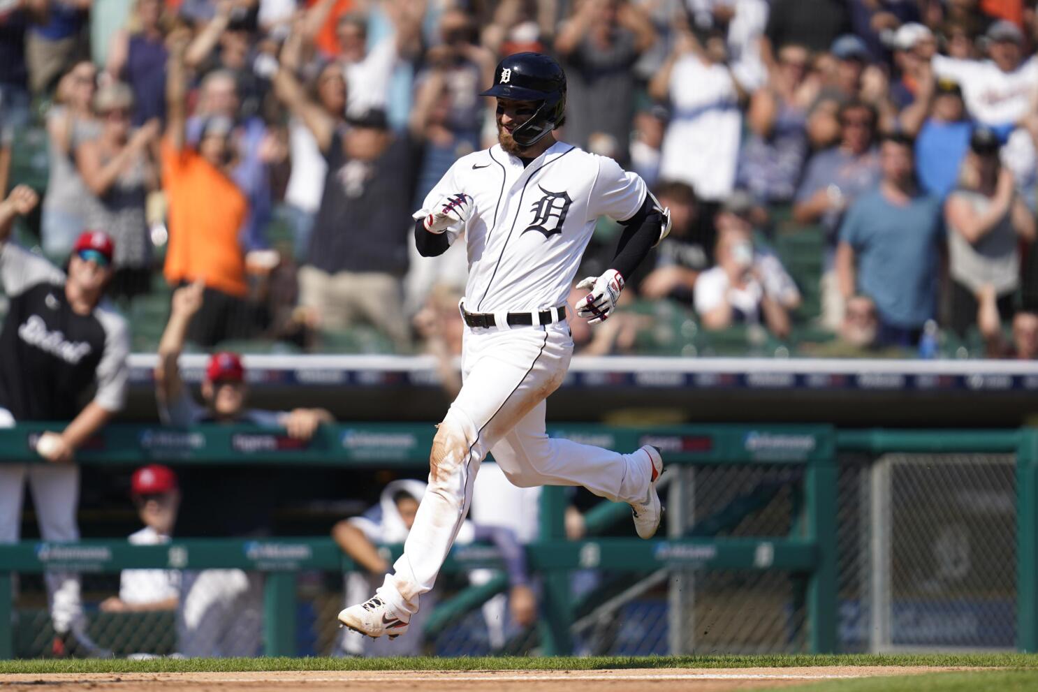 Haase pair of 3-run HRs, inside-the-parker, Tigers top WSox