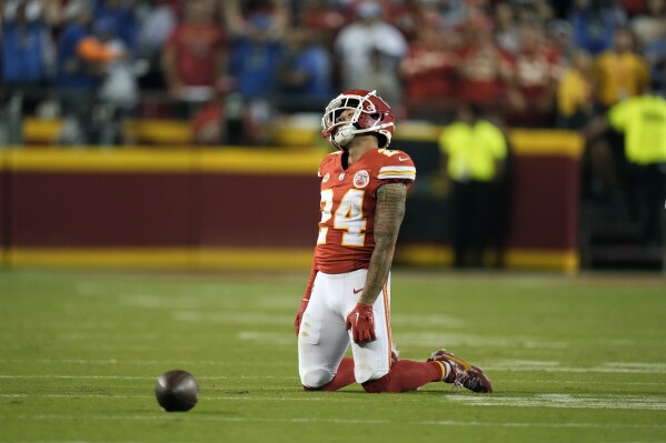 Chiefs rue dropped passes, penalties in sloppy season-opening loss to  Detroit