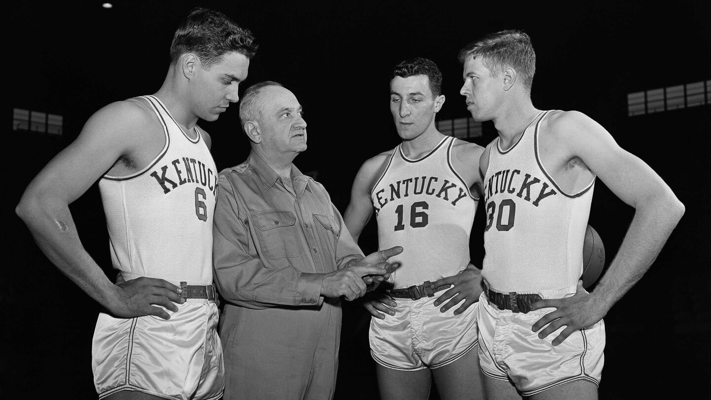 През 50-те години на миналия век Адолф Руп и Кентъки управляваха колежанския баскетбол
