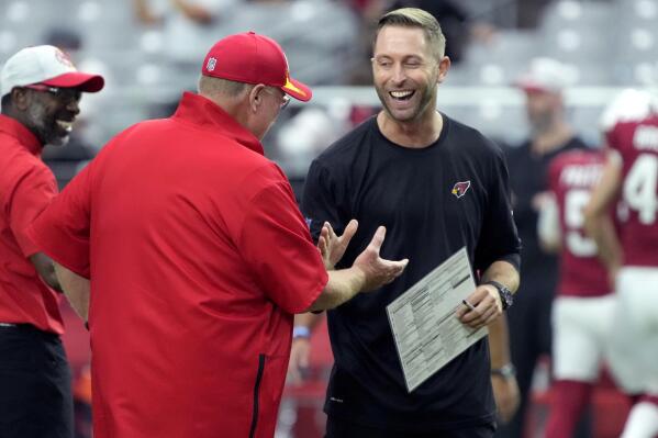 Kliff Kingsbury: Larry Fitzgerald will take a while on retirement