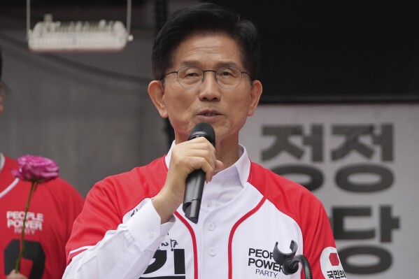 Presidential candidate Kim Moon Sue of South Korea's Power Party will speak at the presidential election campaign in Seoul, South Korea on Monday, May 19, 2025 (AP Photo/Lee Jin-man, File)