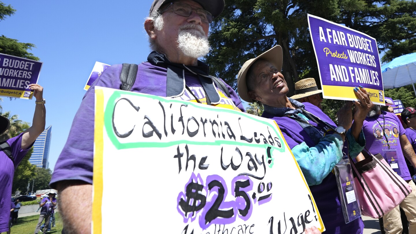 Демократите в Калифорния се съгласиха да отложат увеличението на минималната заплата на здравните работници, за да помогнат за балансиране на бюджета