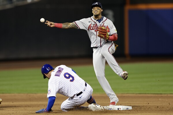 Braves use 6th-inning rally to beat Mets at Truist Park again, National  Sports