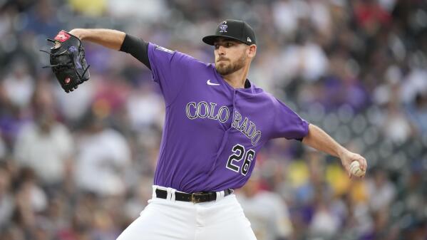 Rockies pitcher Austin Gomber leaves start due to injury