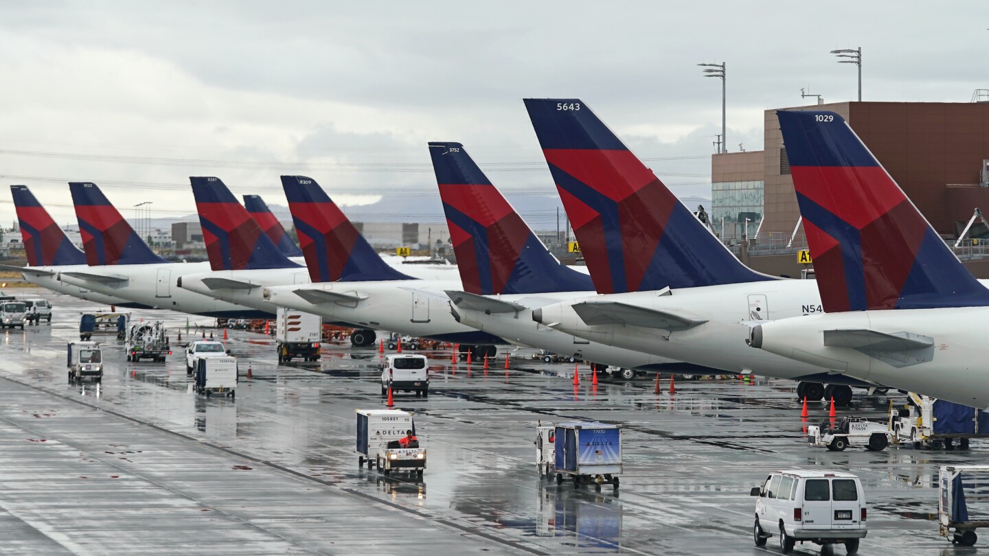 FAA investigating after Delta passengers document bleeding ears and noses