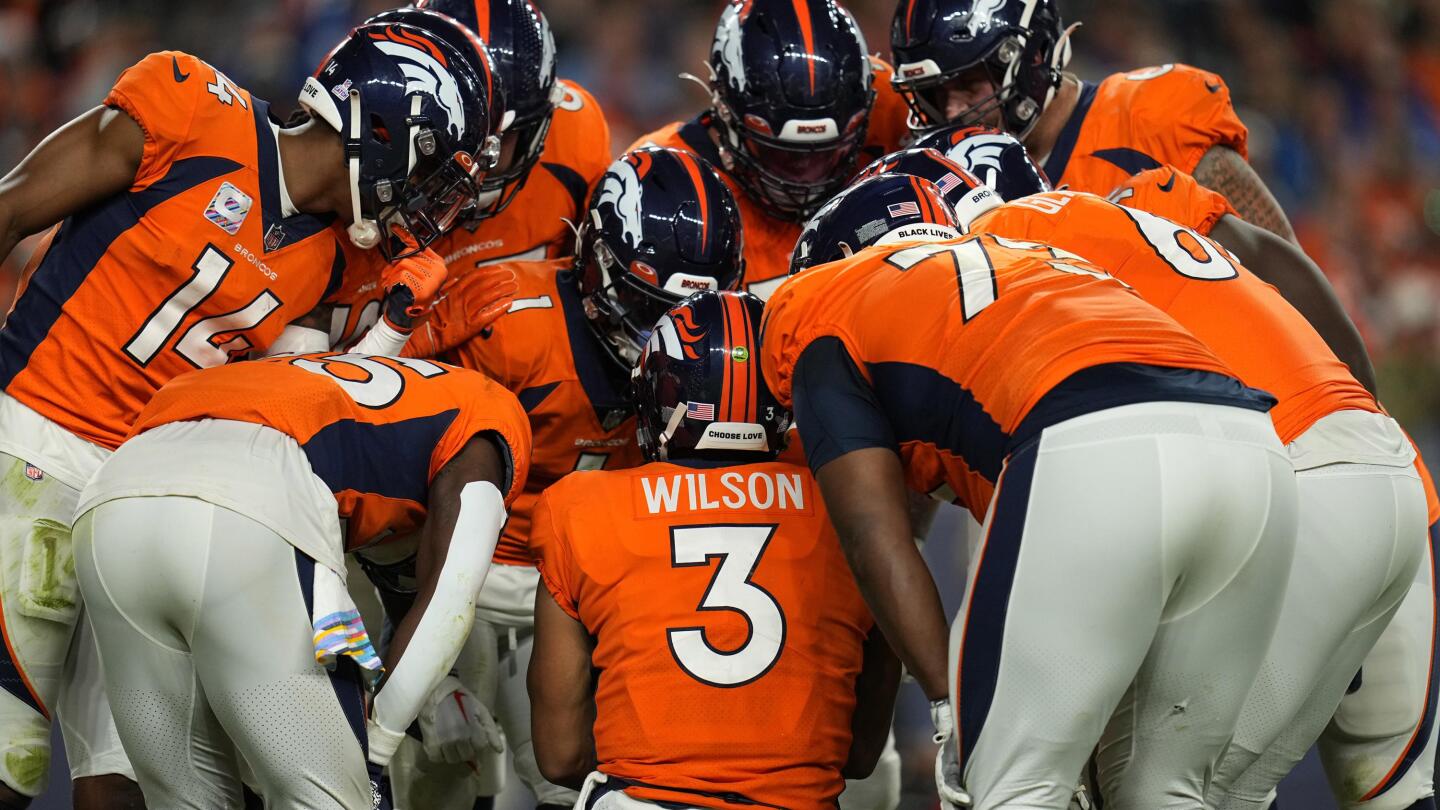 Broncos fans in the stands? NFL lets home teams decide