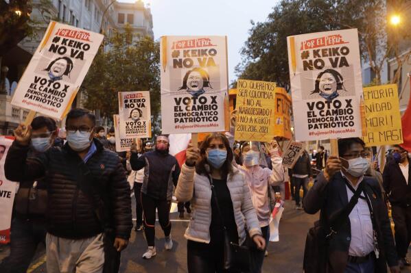 La chaqueta beisbolera triunfa en las calles y lo hará en tu