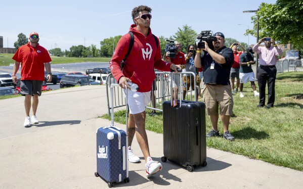 Mahomes ready to build off second Super Bowl title