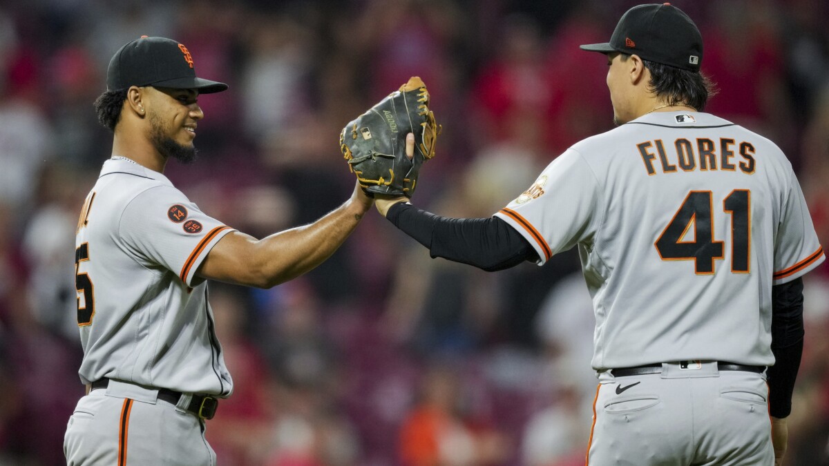 Giants beats Reds 4-2 and 11-10, extend winning streak to 7 and Reds' skid  to 6
