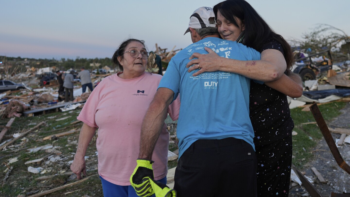 Residents dig out from tornado damage after storms kill 27 in Kentucky, Missouri and Virginia