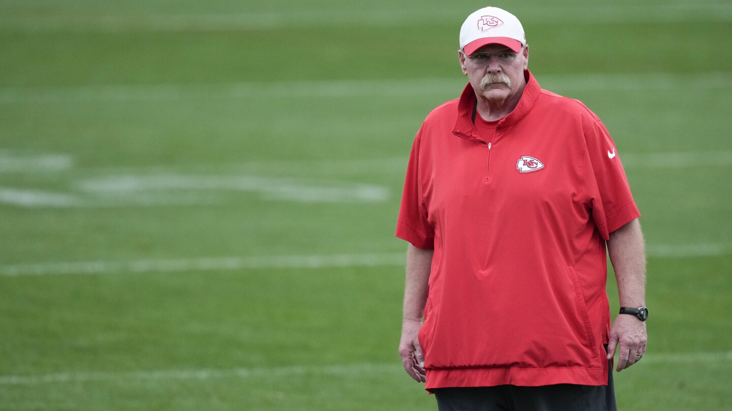 Chiefs, Eagles Prepare for Super Bowl LIX Showdown