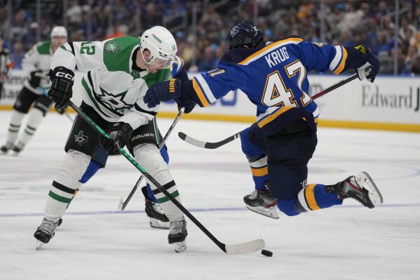 Stars win fifth straight to take Central Division lead with regular-season  finale looming
