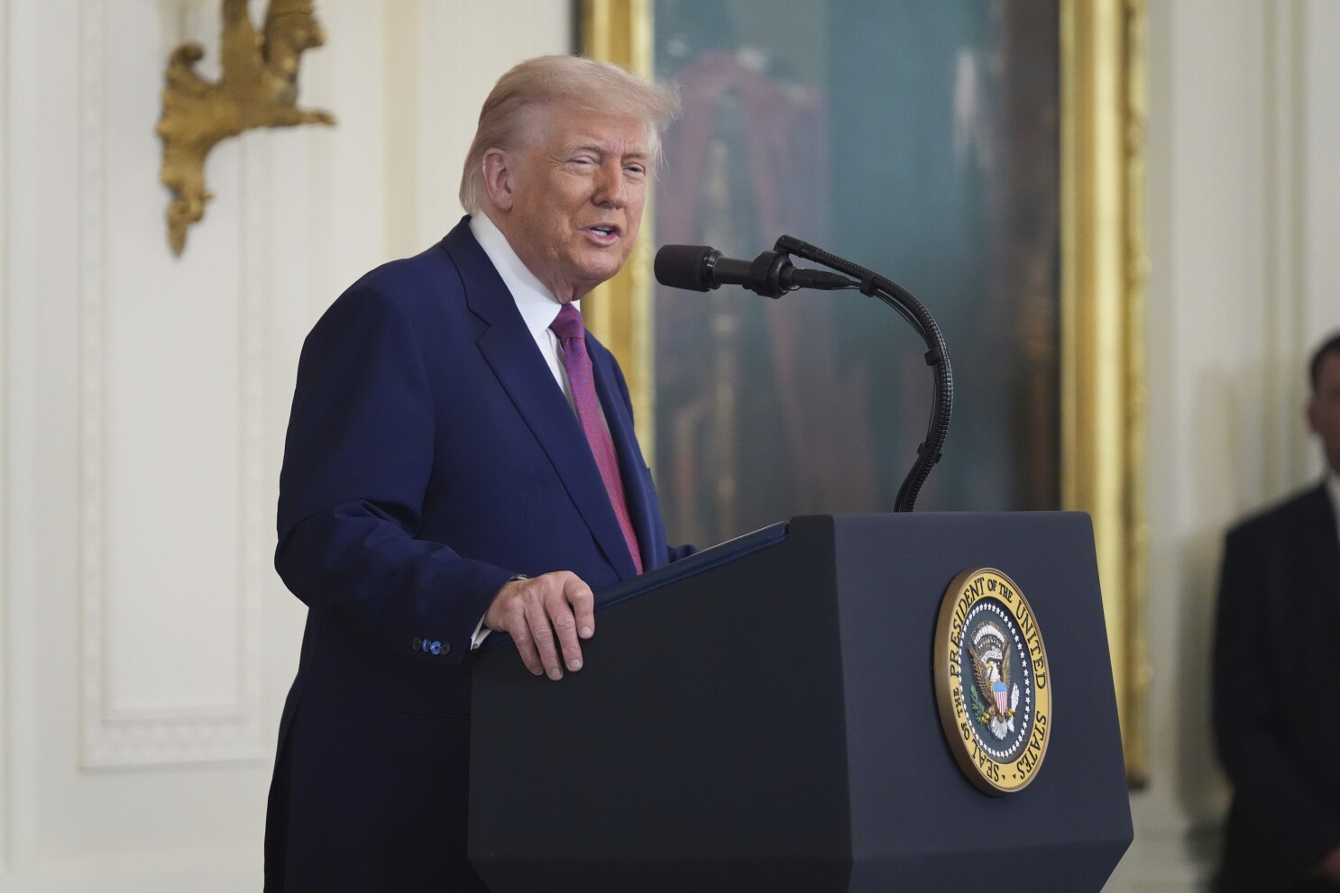 Trump blocks California's ban on new sales of gas-powered cars
