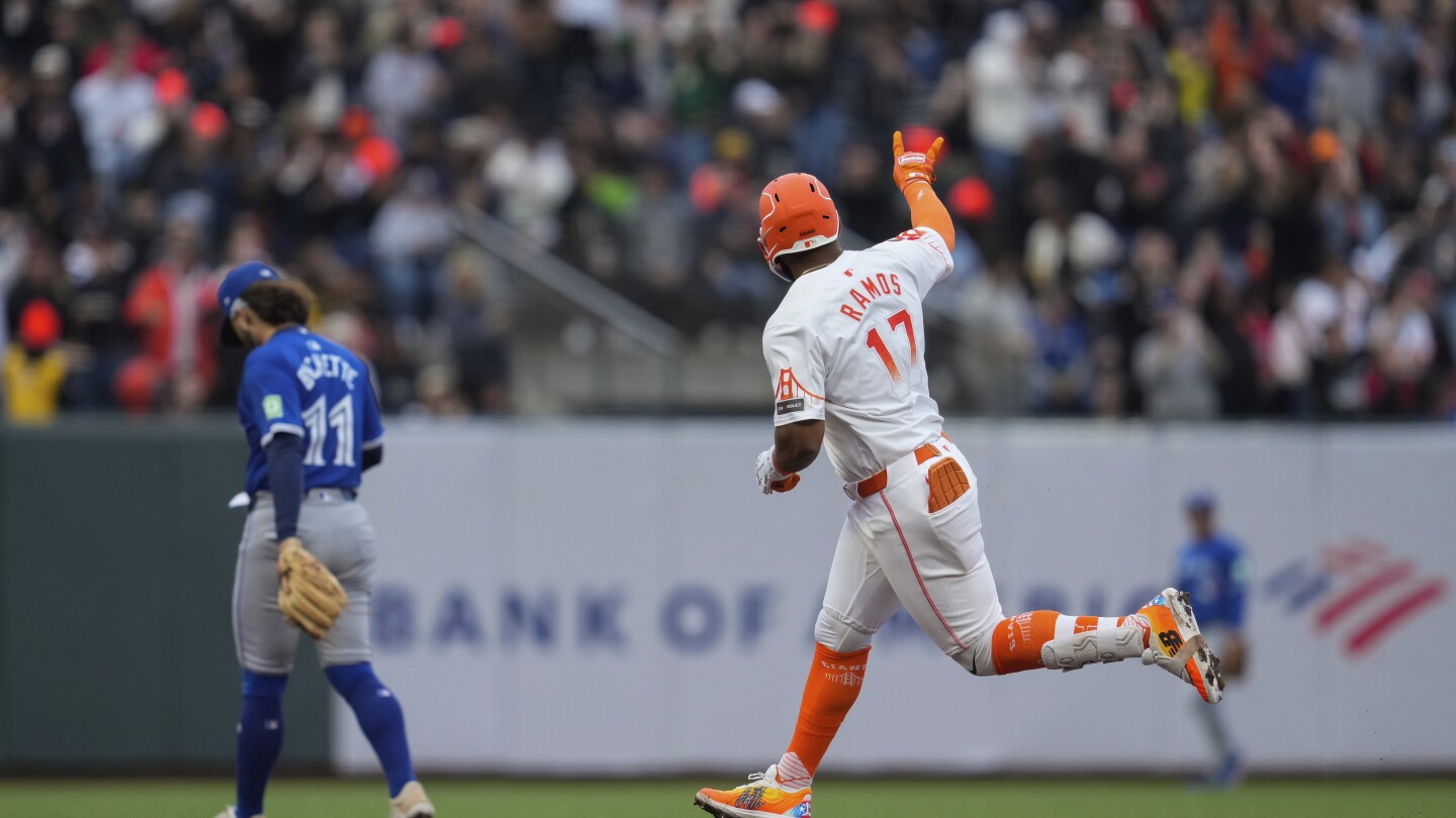 Giants Rally to Secure Win Over Blue Jays