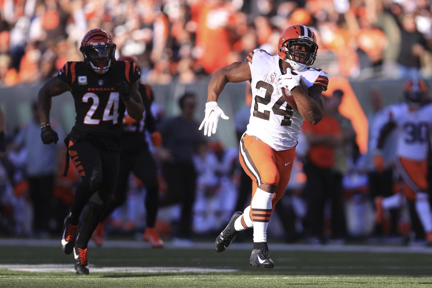 An 'upside-down' season for the Browns turns a corner at the bye week