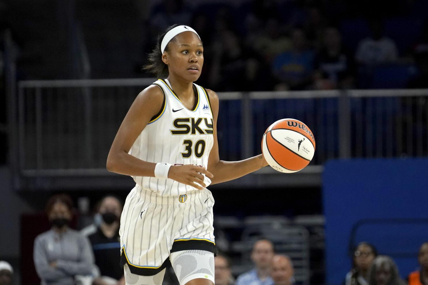 Sparks plan to pursue Candace Parker in WNBA free agency