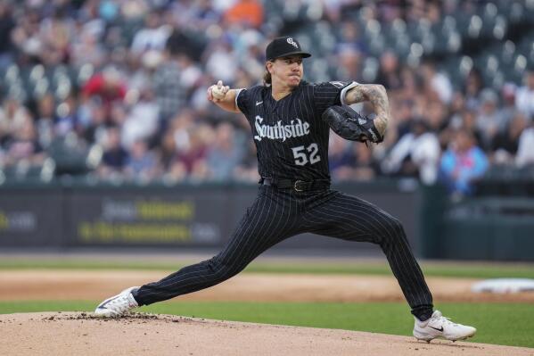 Chicago White Sox starting pitcher Mike Clevinger throws during the first inning of the team's baseball game against the Detroit Tigers on Friday, June 2, 2023, in Chicago. (AP Photo/Erin Hooley)