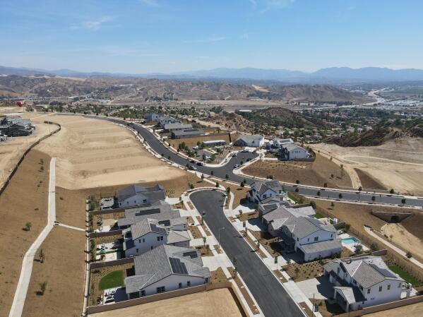 High interest demonstrates homeownership remains the American Dream as the new master-planned Williams Ranch community celebrated its grand opening in the Santa Clarita Valley, CA with more than 3,000 in attendance. (Photo: Business Wire)