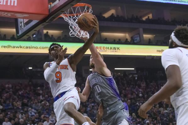 The Playoffs » Kings vencem Knicks com outro triplo-duplo de Sabonis