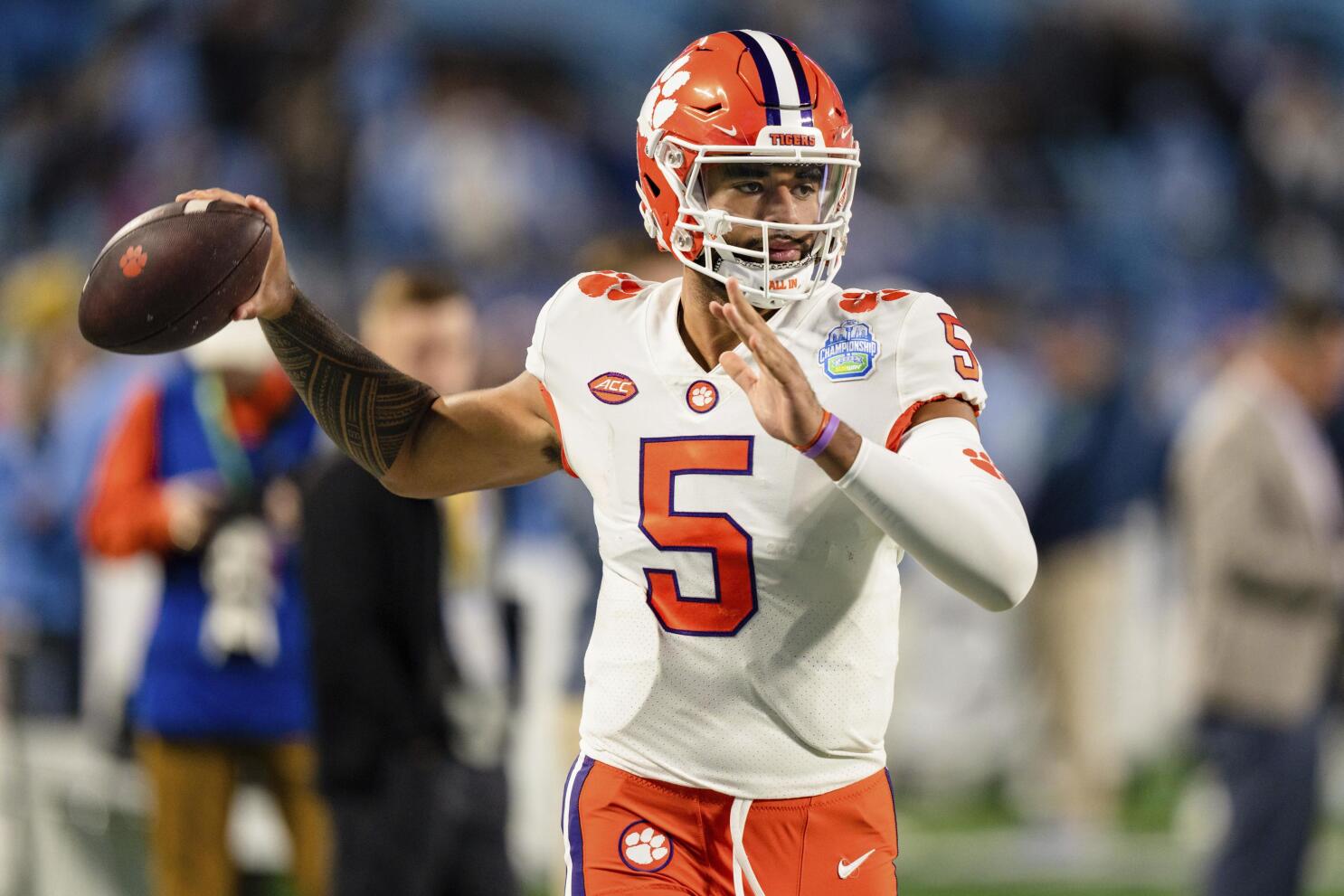 Tempo, Run-Game Involvement Help Clemson Tigers QB DJ Uiagalelei