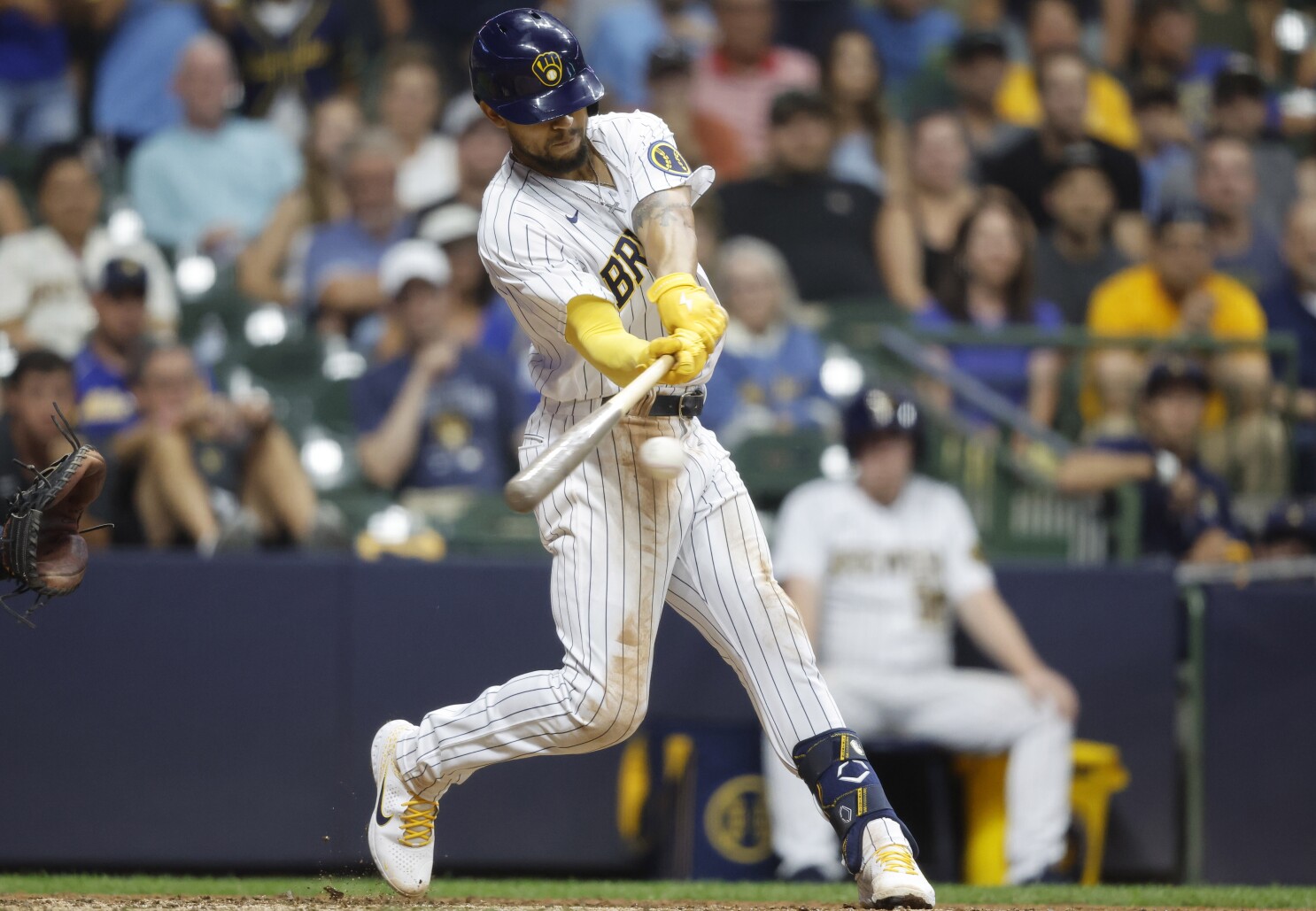 Blake Perkins hits grand slam, Brewers hold off Reds for 10-8 win