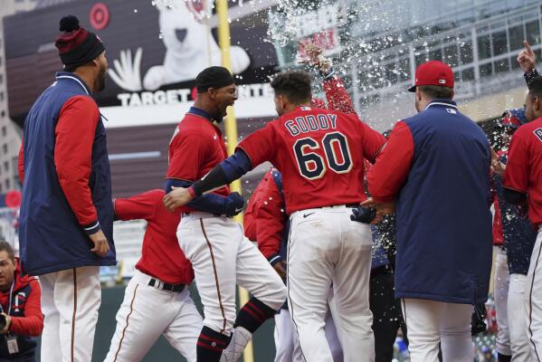 Gio Urshela lifts Twins past Tigers with walk-off HR