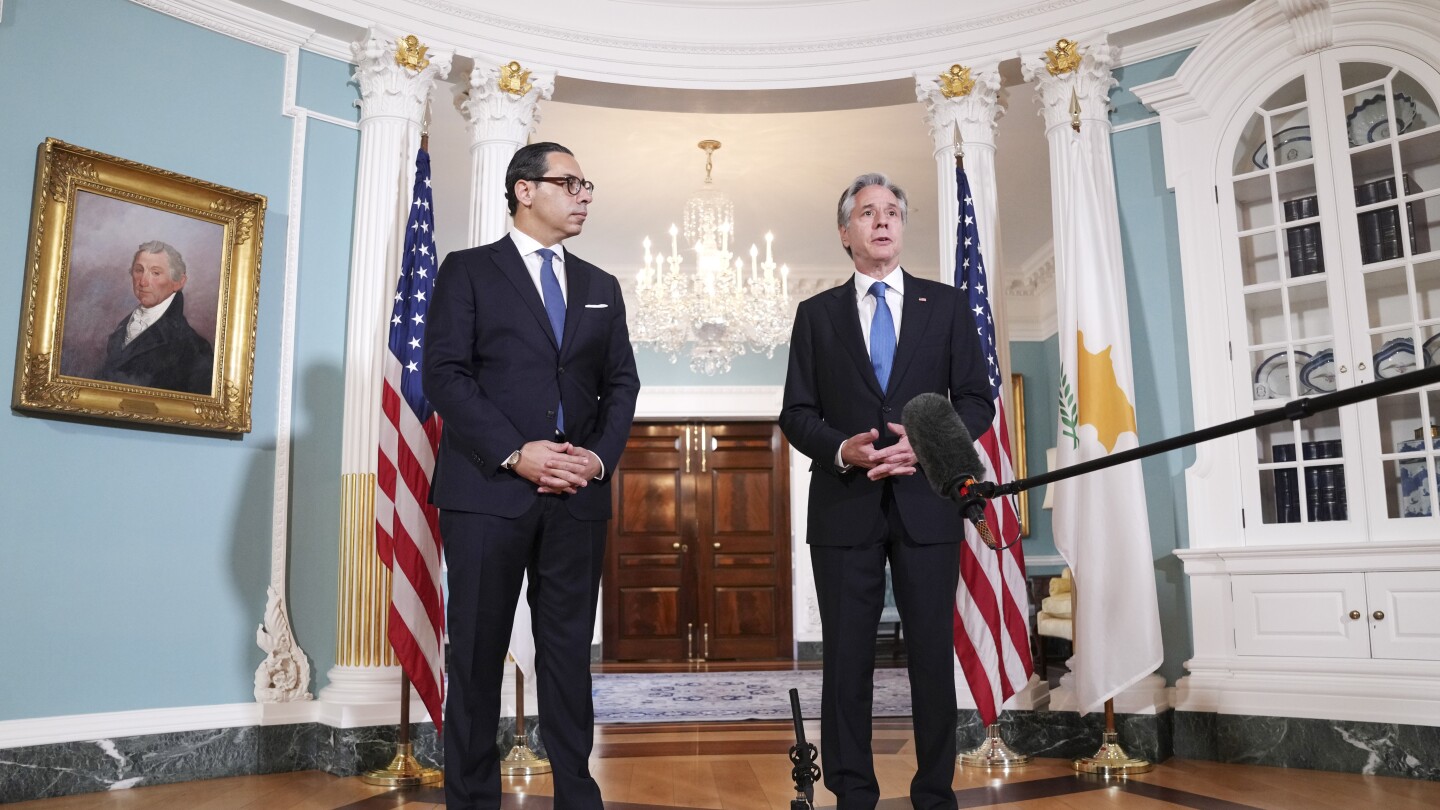 НИКОЗИЯ Кипър АП — Кипър САЩ отношенията достигнаха най високото си ниво