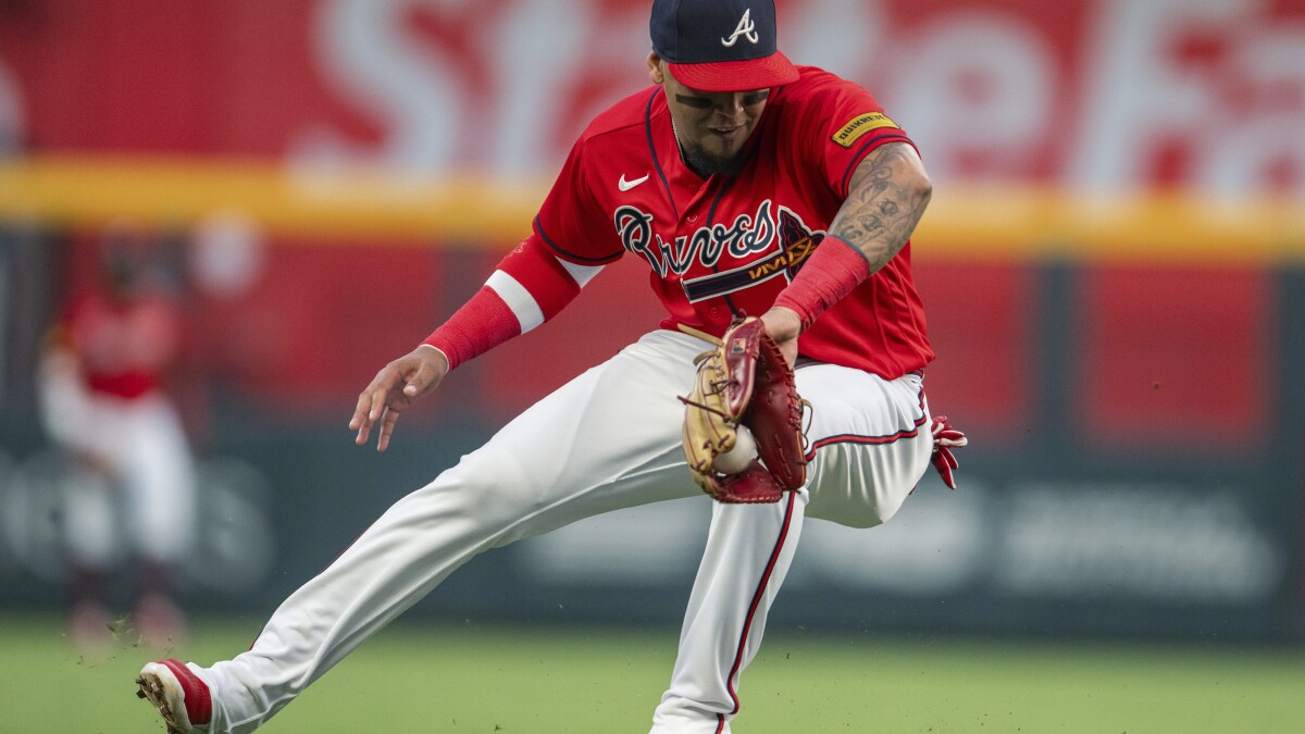 Now starting at shortstop for your Atlanta Bravescountry star