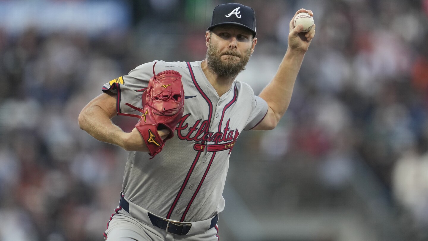 Sale and Snell have a scoreless duel before the Braves beat the Giants 1-0 in 10 innings