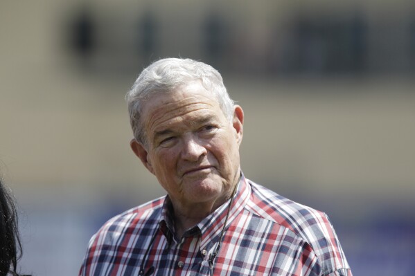 Christopher Samuel "kit" Bond, a former US Senator from Missouri, will be seen before a spring training baseball game in Jupiter, Florida on Monday, March 21, 2011 (AP Photo/Carlos Osorio, File)