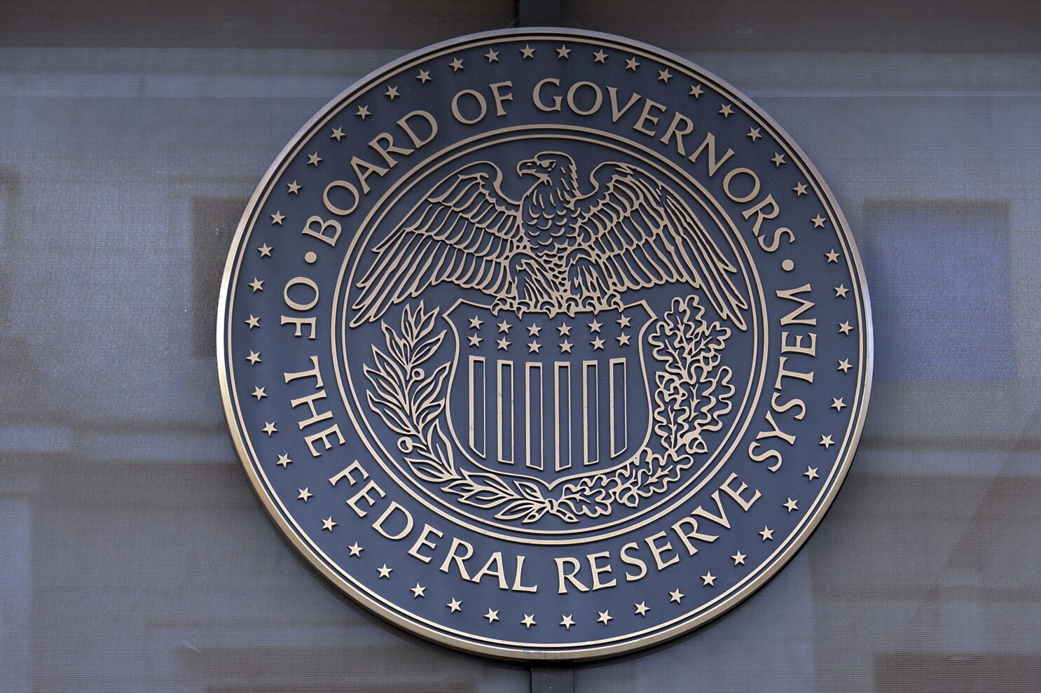 Federal Reserve official sees signs of slowing economy but not ready to cut rates