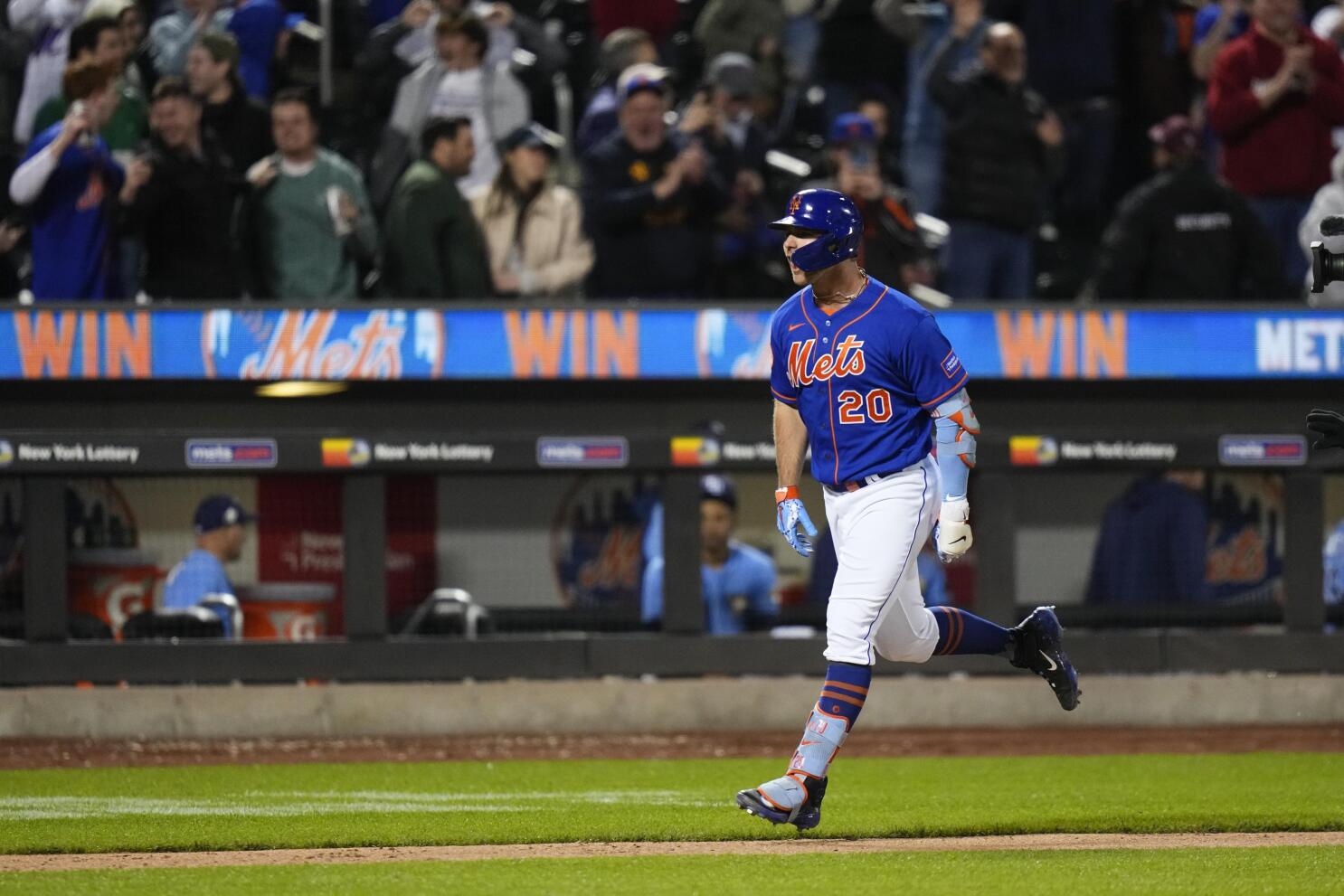 Davis' homer ties it in 8th; World Series Game 7 tied in 9th