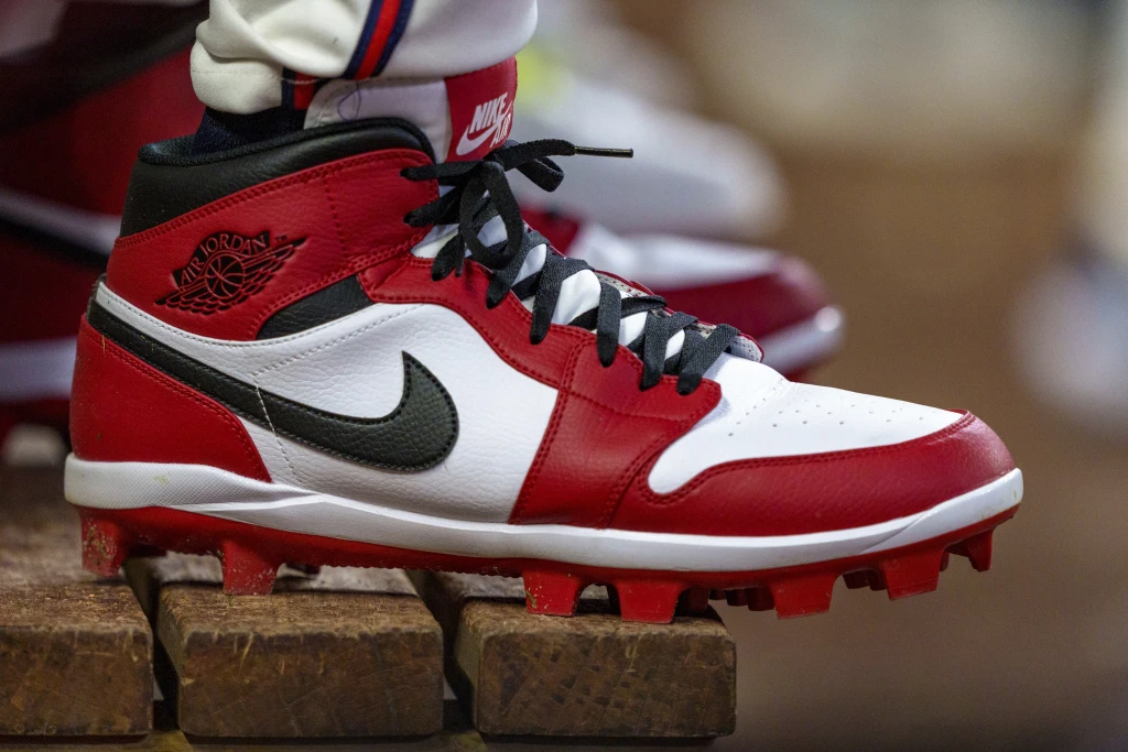 Nike’s quarterly sales and profits slump as it faces shoppers’ sluggish demand for its products