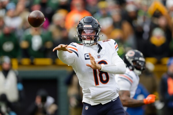 Chicago Bears quarterback Caleb Williams (18) throws a pass during an NFL football game between the Green Bay Packers and Chicago Bears Sunday, Jan. 5, 2025, in Green Bay, Wis. (AP Photo/Matt Ludtke, File)