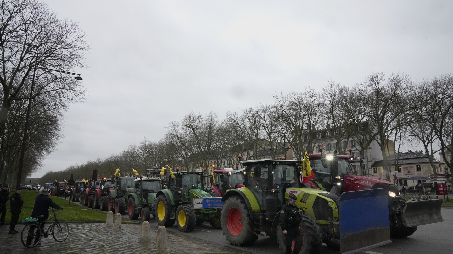 На фона на протести срещу трактори, Европейският съюз определя повече екологични отстъпки за фермерите