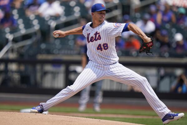 Jacob deGrom stars on mound, at plate as torrid start for New York