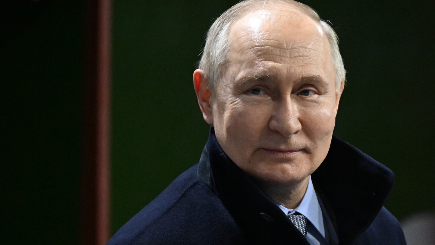 Руският президент Владимир Путин обеща в петък да оповести публично