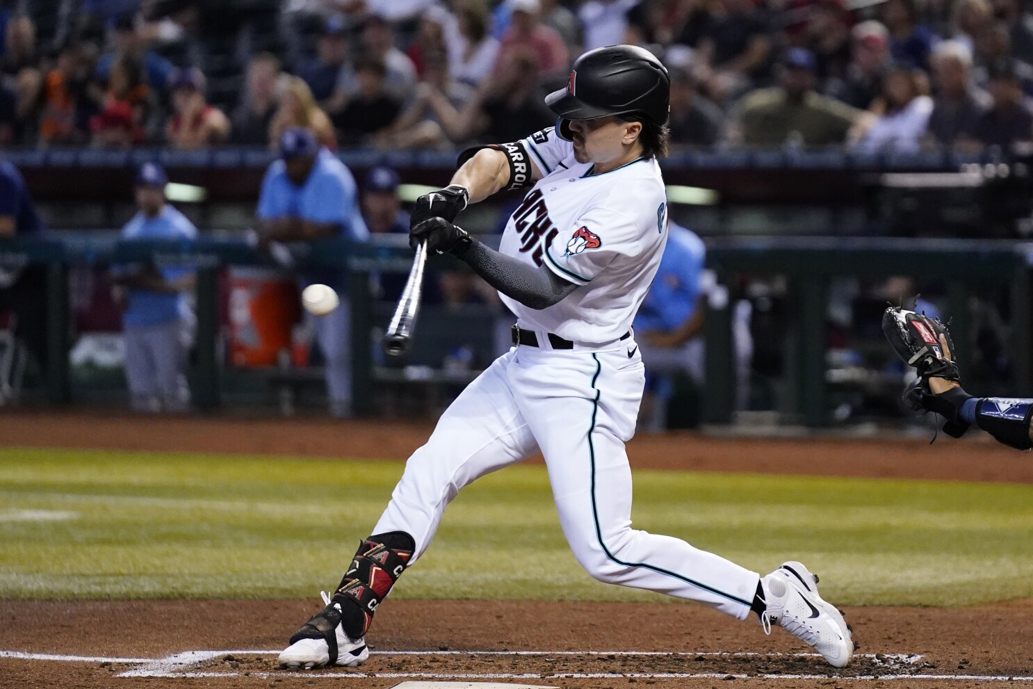 D-backs All-Star Carroll 'day to day' after exiting game with right  shoulder soreness