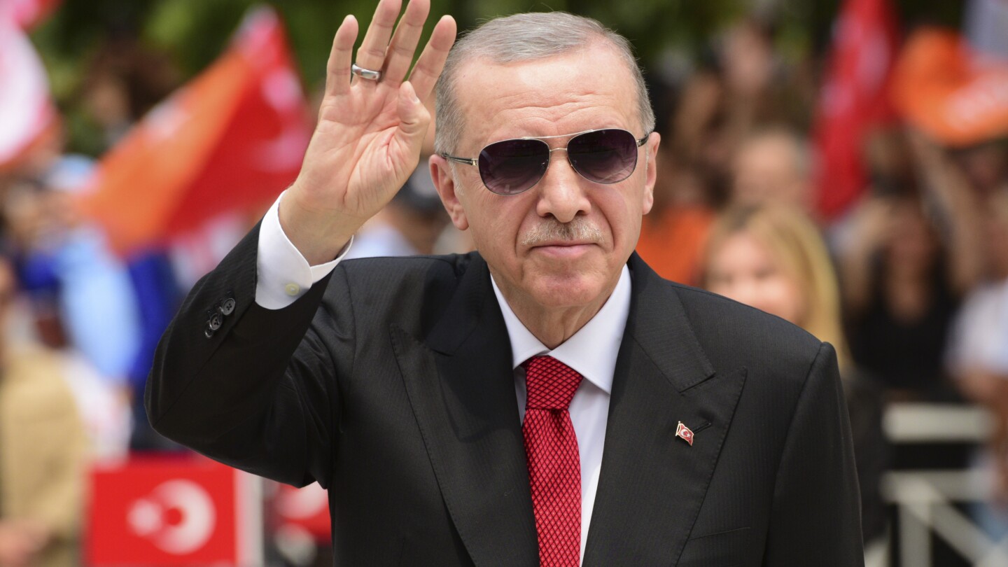 Türk lider ekonomik görüşlerinin aynı olduğunu ancak maliye bakanının yaklaşımını kabul edeceğini söylüyor