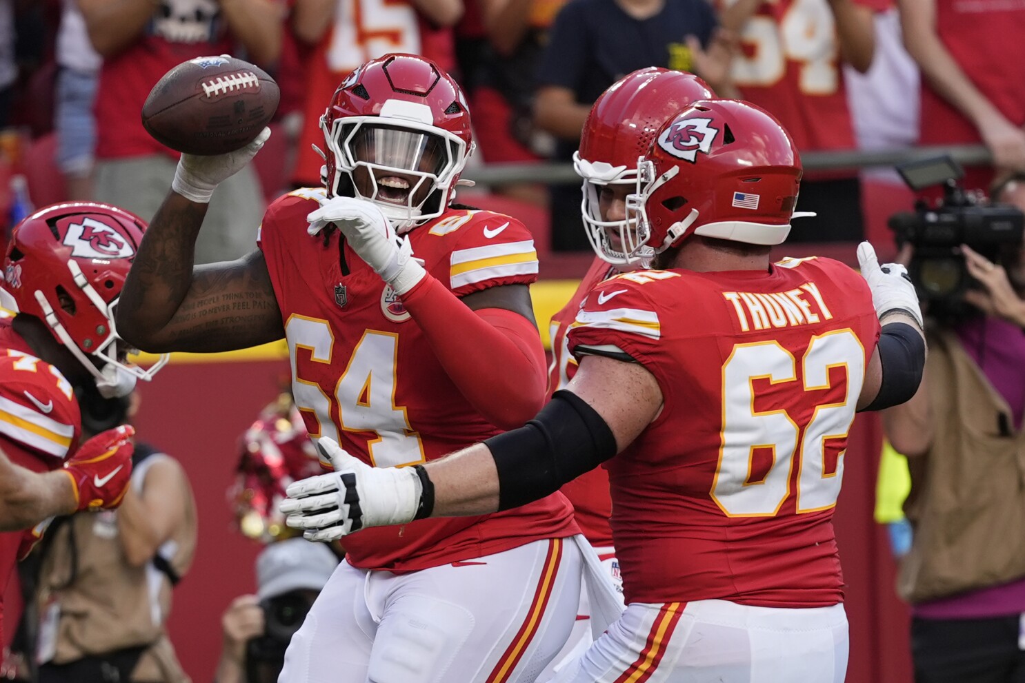 Butker hits a 51-yard winner for KC after penalty on Bengals safety keeps  Chiefs alive | AP News