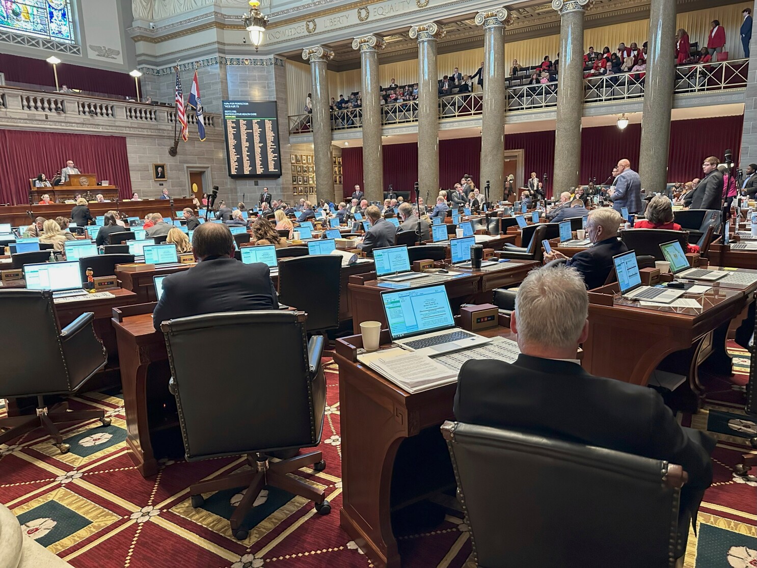 Missouri lawmakers endorse repeal of abortion-rights measure