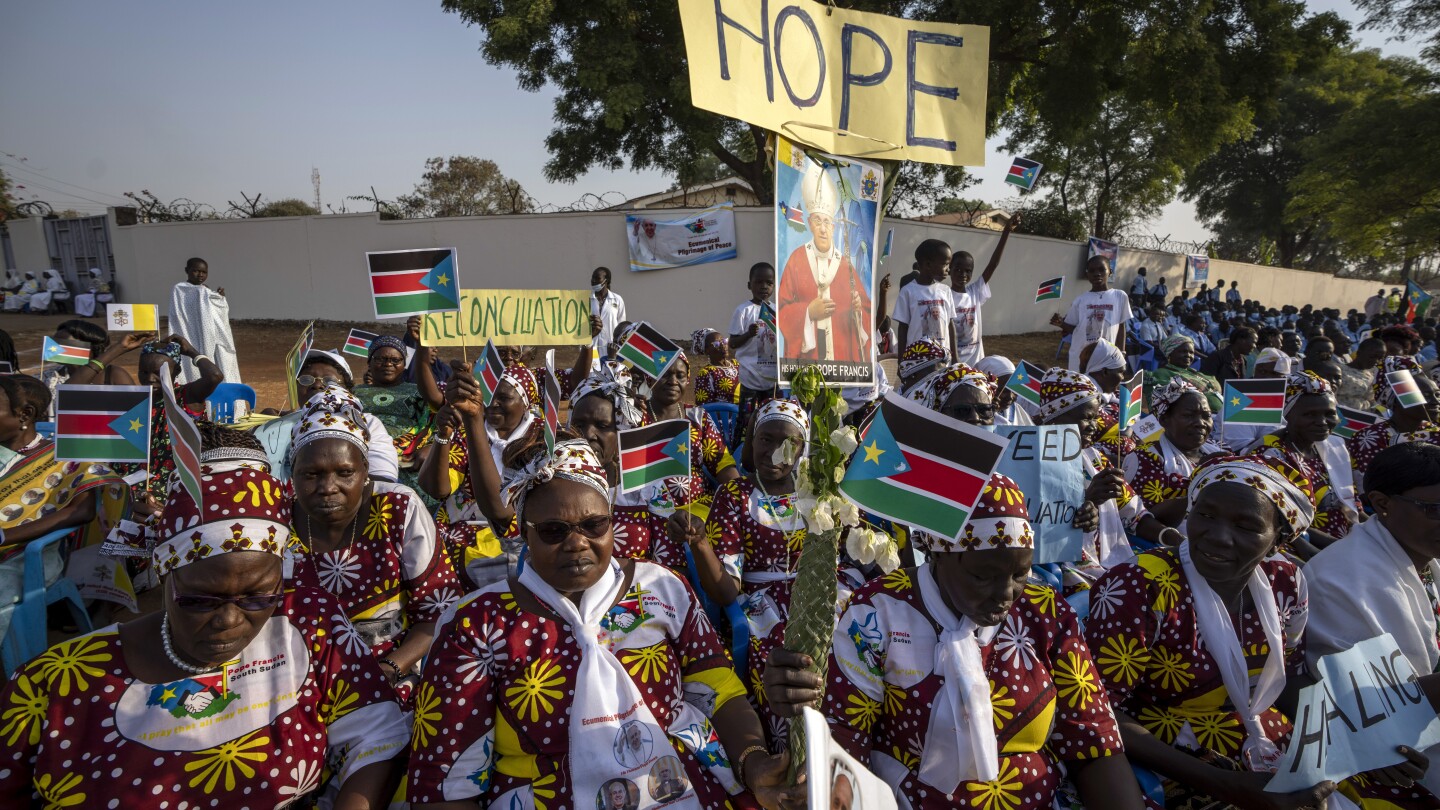 ДЖУБА, Южен Судан (АП) — Масовото насилие и грубите нарушения