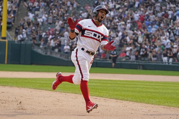 Leury Garcia HR in 9th lifts White Sox over Red Sox 2-1