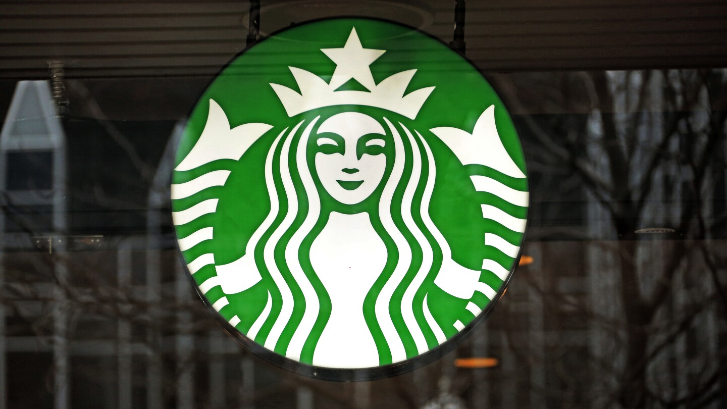 Starbucks във вторник отчете рекордни приходи през първото фискално тримесечие,
