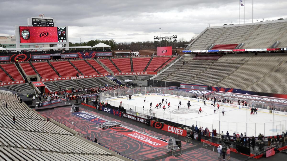 Praising the Stadium Series, the NHL's wilder outdoor game - ESPN