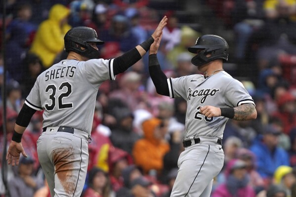 Elvis Andrus hits game-ending single as the Chicago White Sox beat the  Boston Red Sox 5-4 - CBS Chicago