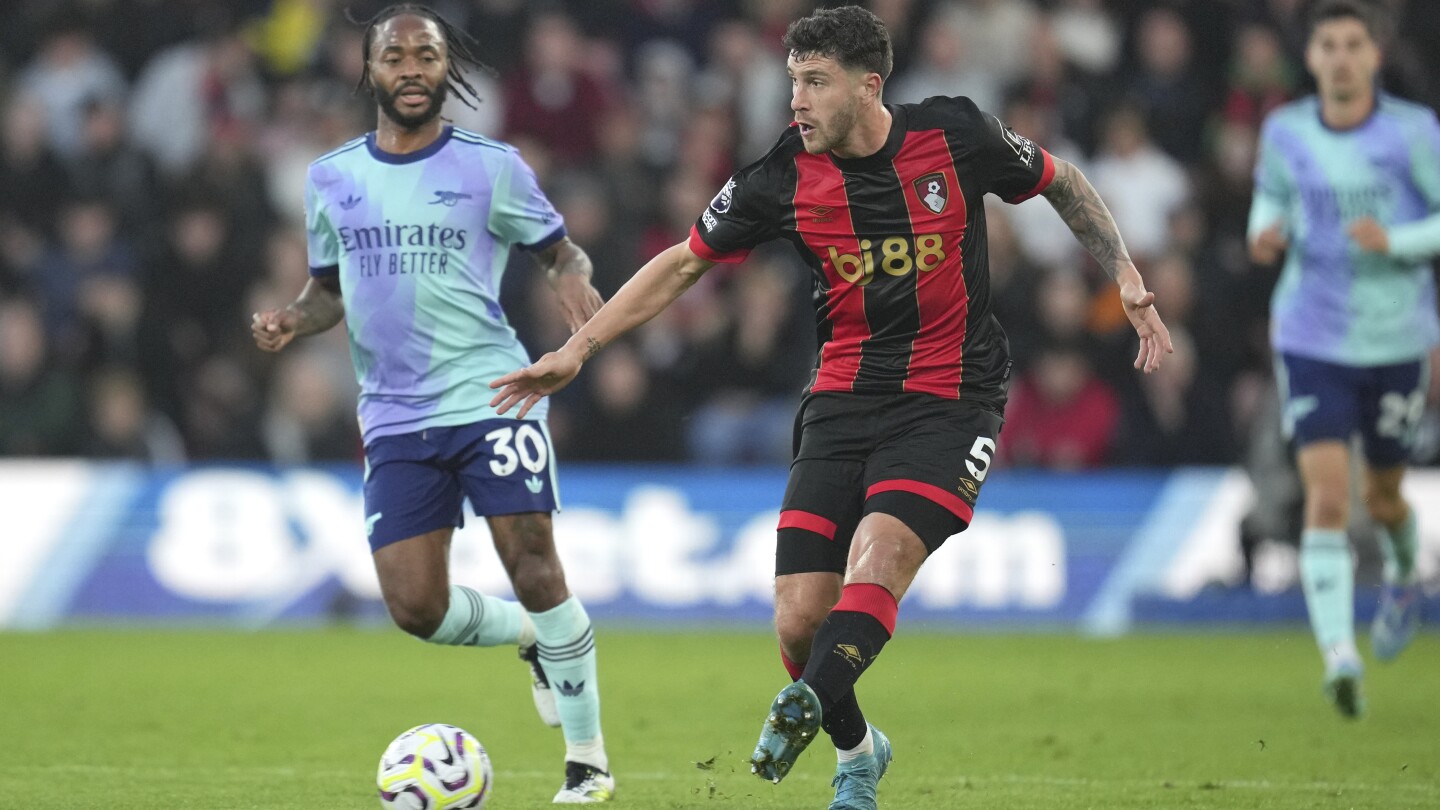 Manchester United get a breather with a comeback in the second half and beat Brentford 2-1